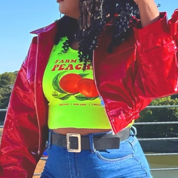 3 SMALL/MEDIUMS LEFT not your average jacket 🔥🔥🔥🔥🔥🔥🔥🔥🔥🔥 - Picture 4 of 7